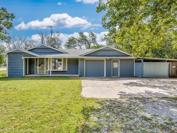 1601 E 45th St S, Wichita, KS 67216