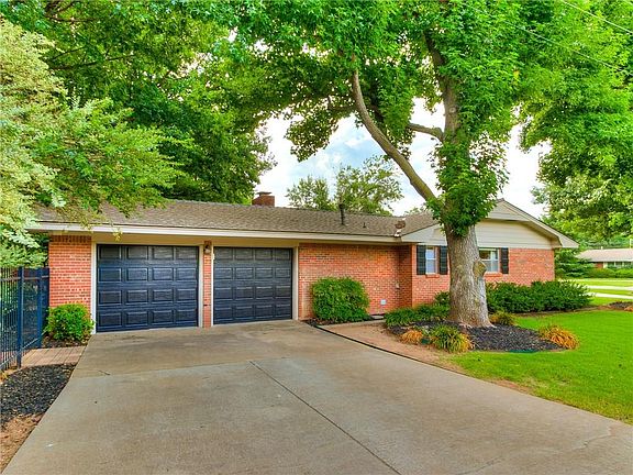 3rd image of 2533 Osborne Dr