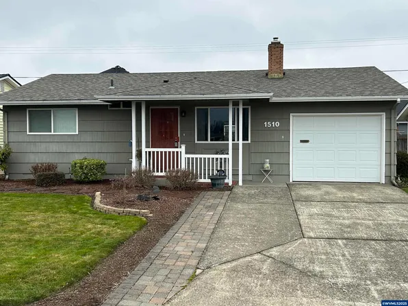 1510 Astor Way, Woodburn, OR 97071