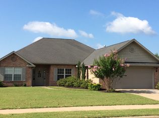 805 Carter Ct, Siloam Springs, AR 72761