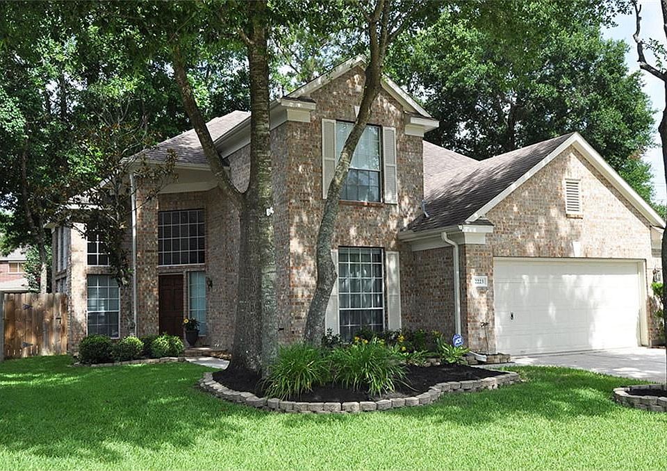 1st image of 2223 Blossom Creek Trl