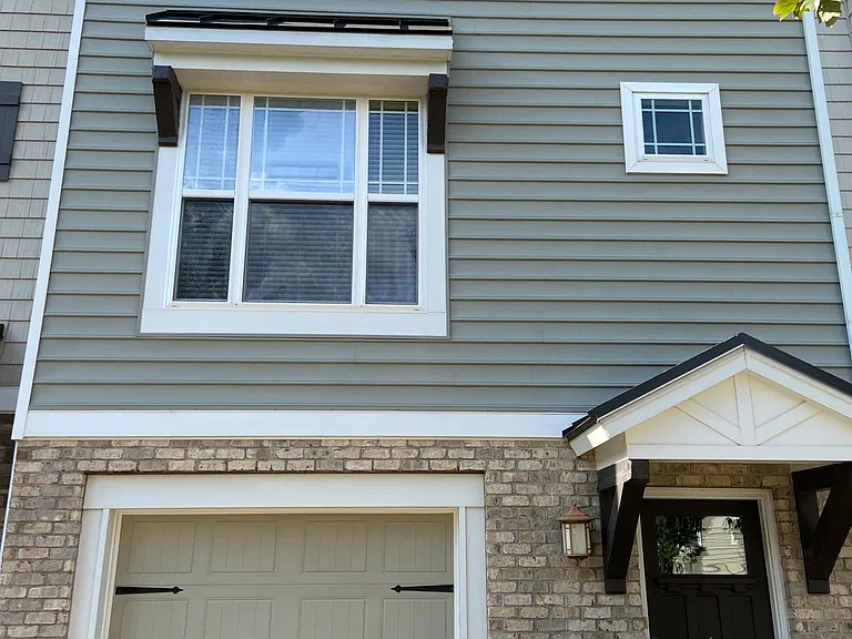 106 Irving Way — Photo 2