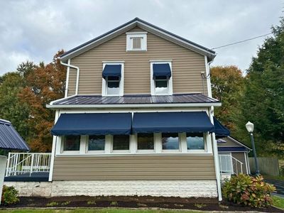 554 E Main Street Ext, Grove City, PA, 16127