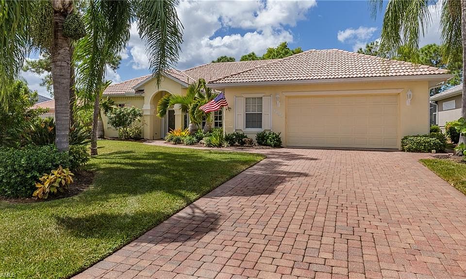 1st image of 4891 Linkside Dr #15