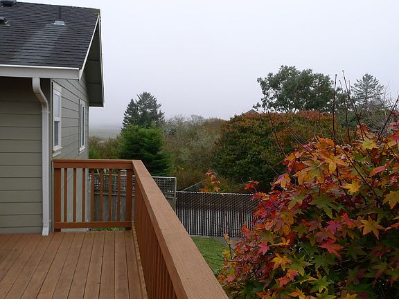 3rd image of 1300 Herrick Ave
