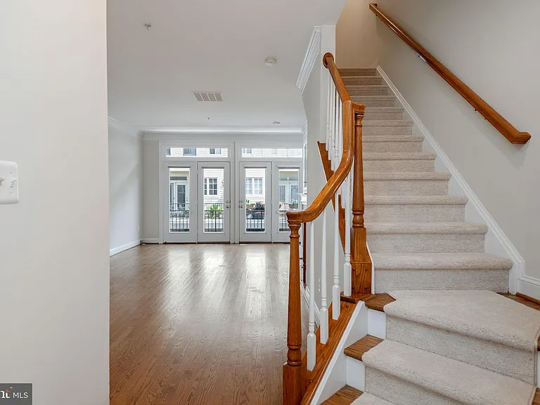 9 Franklin St — Photo 7
