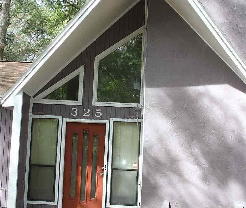 1st image of 325 Deerfoot Ln