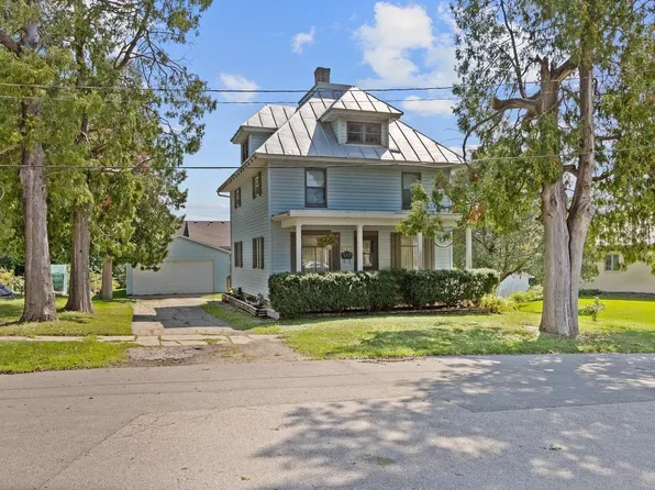 105 South 7th Street, Mount Horeb, WI 53572