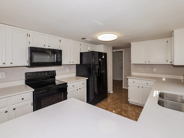4124 E Anderson Dr — Photo 7