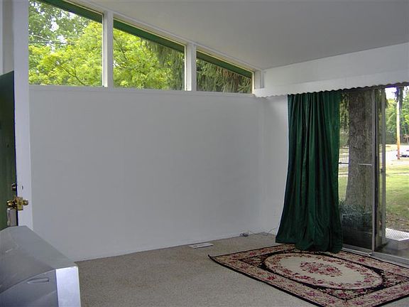 3rd image of 10921 Carnegie Dr