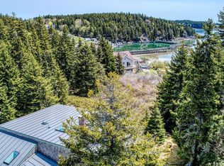 5 Walter Rd, Stonington, ME 04681