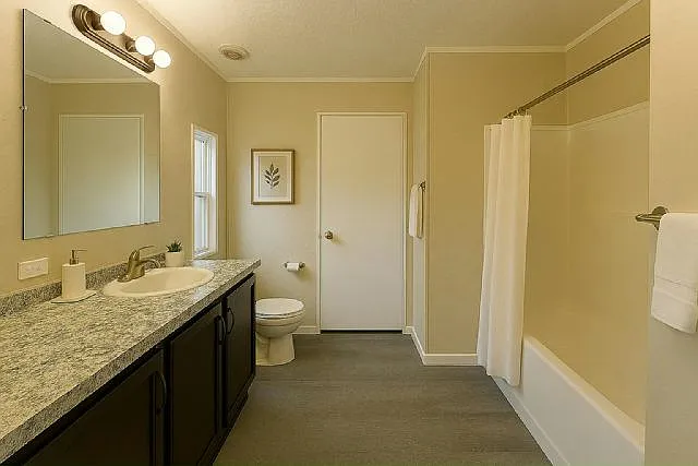 3 bed, 2.0 bath, 1040 sqft, $1,975 — Photo 4