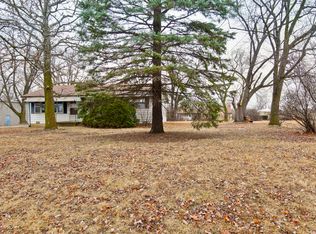 615 W Liberty St, Wauconda, IL 60084