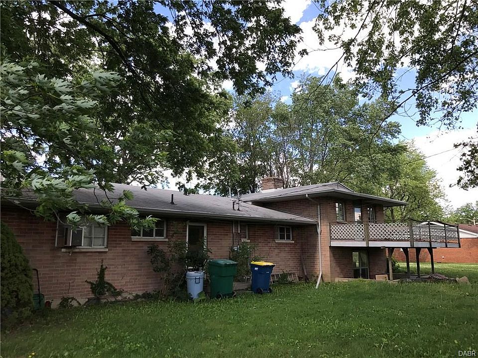 2nd image of 107 Park Dr