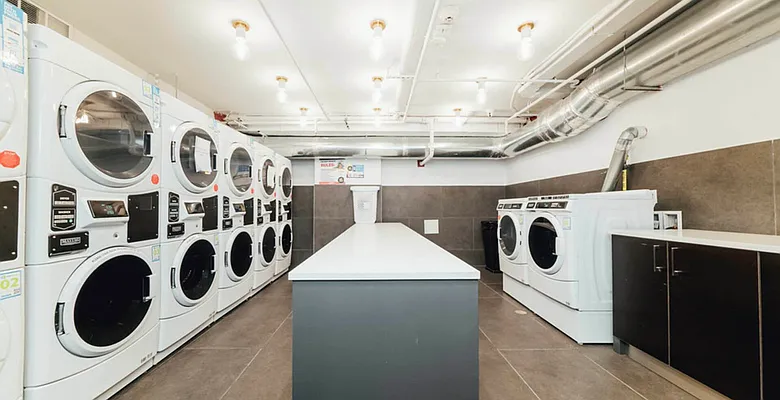 Rented by Artur Gutman, LREB | media 19