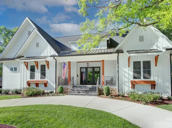 2400 Kingsbury Dr, Charlotte, NC 28205