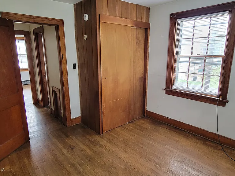 117 S Monroe Ave — Photo 15