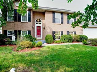 1450 Breckenridge Dr, Amelia, OH 45102