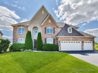 846 Indigo Dr, Sugar Grove, IL 60554