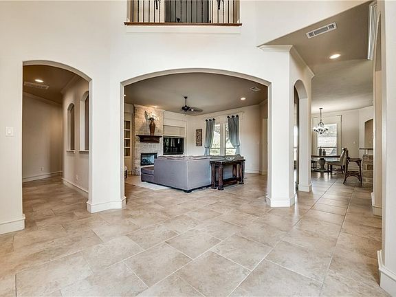 4th image of 7921 Forest View Ct