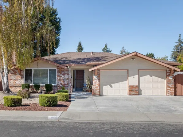 704 Borello Way, Mountain View, CA 94041