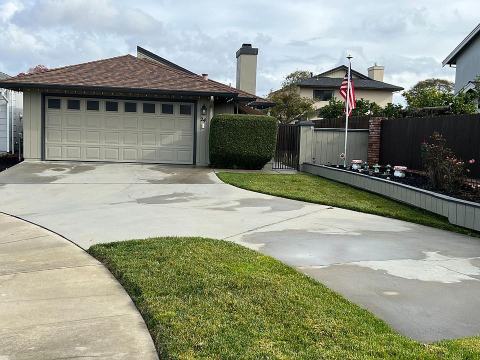 1st image of 24 Sepulveda Cir