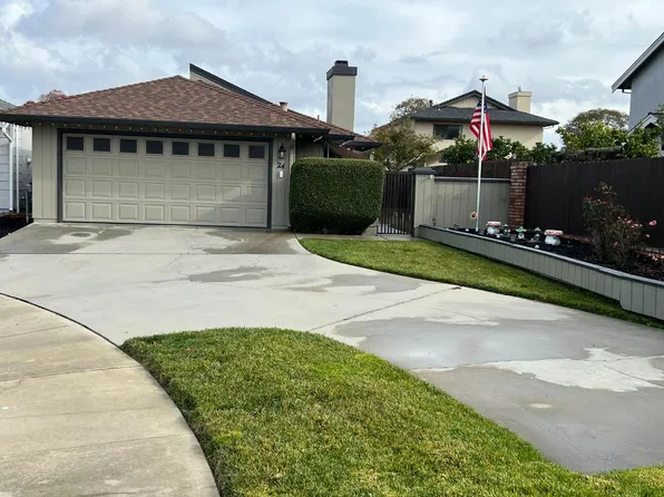 24 Sepulveda Cir, Salinas, CA 93906