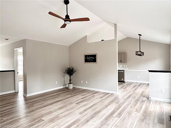 4th image of 6148 Tory Ct