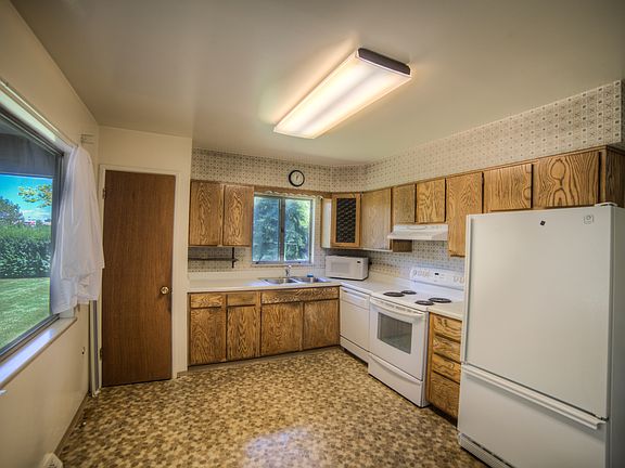 2nd image of 6501 E. Brown Place