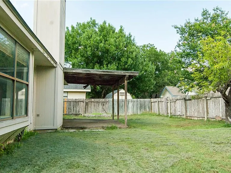 2107 Willow Way — Photo 20