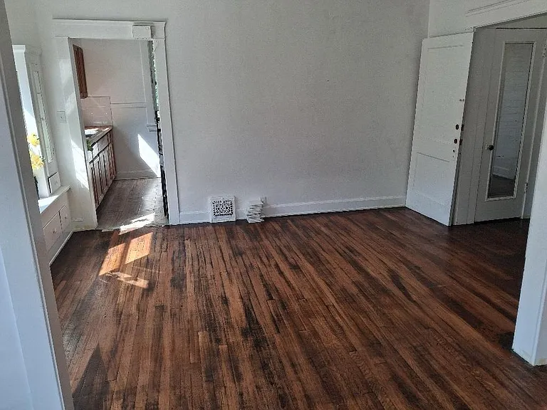 1623 Delmont Ave #2 — Photo 7