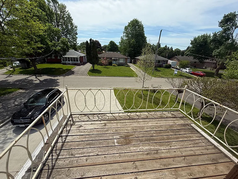 228 Burnside Dr #3 — Photo 21