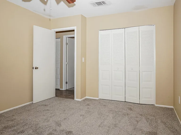 4785 Payne St — Photo 12