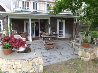 401 Lamberts Cove Rd, Tisbury, MA 02568