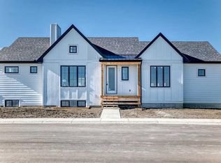 304 S Flare Ave SW, Diamond Valley, AB T0L2A0