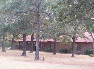 910 W Bethesda Rd, Cleburne, TX 76031