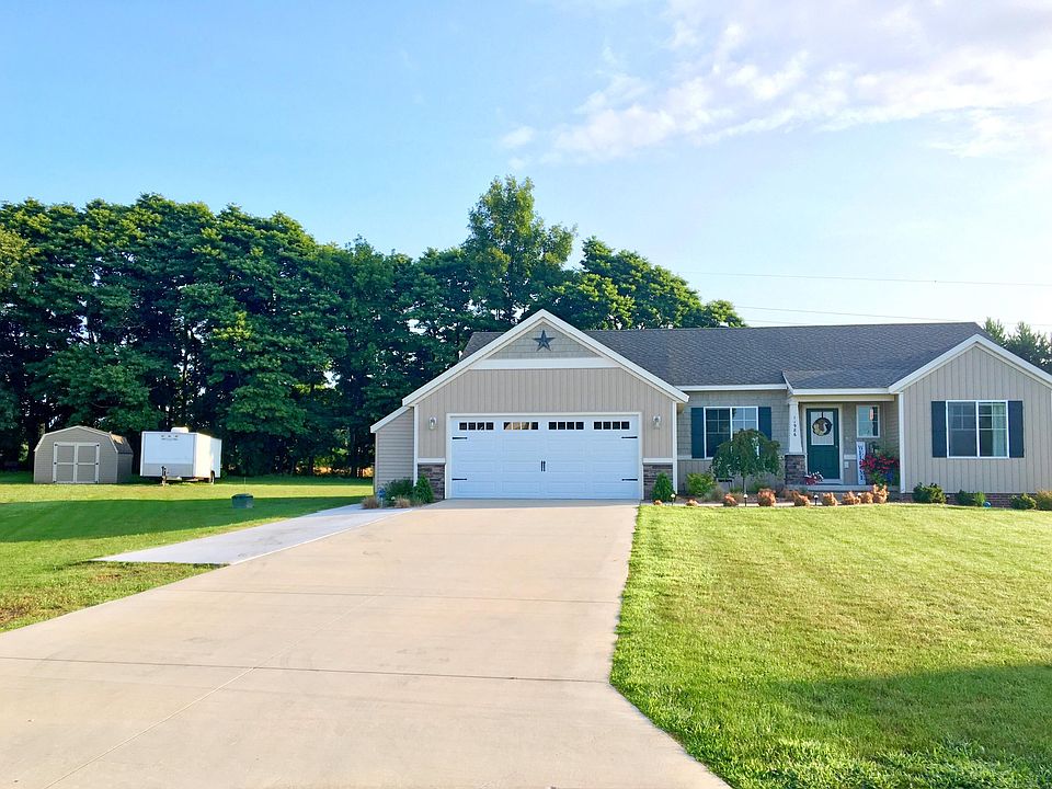 1st image of 11986 Redberry Ct NE