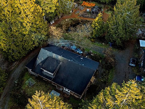 2nd image of 2993 Robinson Rd