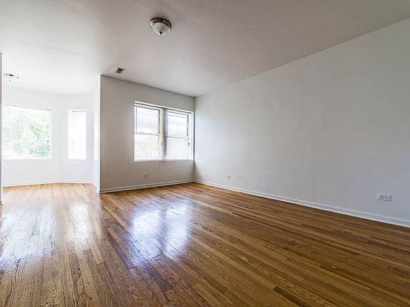 3rd image of 8040 S Vernon Ave