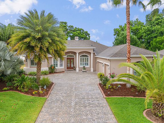 ONE STORY 3500 SQ FT!