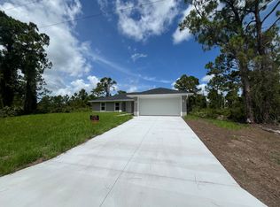634 Flamingo Ave S, Lehigh Acres, FL 33974