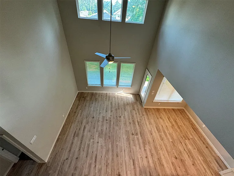 10213 Prairie Creek Ln — Photo 21