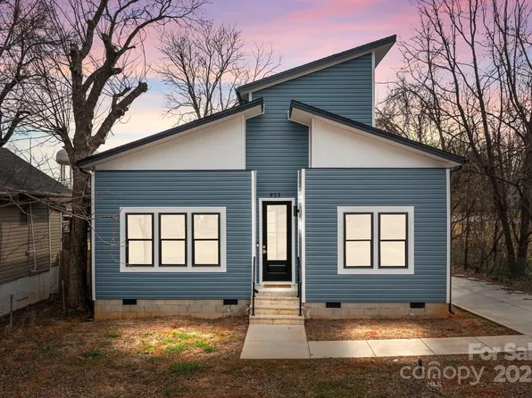 913 Wilson W Lee Blvd, Statesville, NC 28677