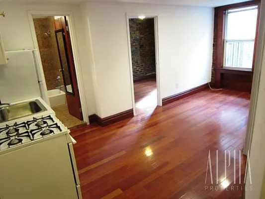 Rented by Alpha Properties NYC I LLC | media 25