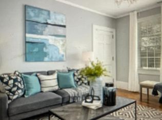 524 Hawthorne Ln UNIT 8, Charlotte, NC 28204