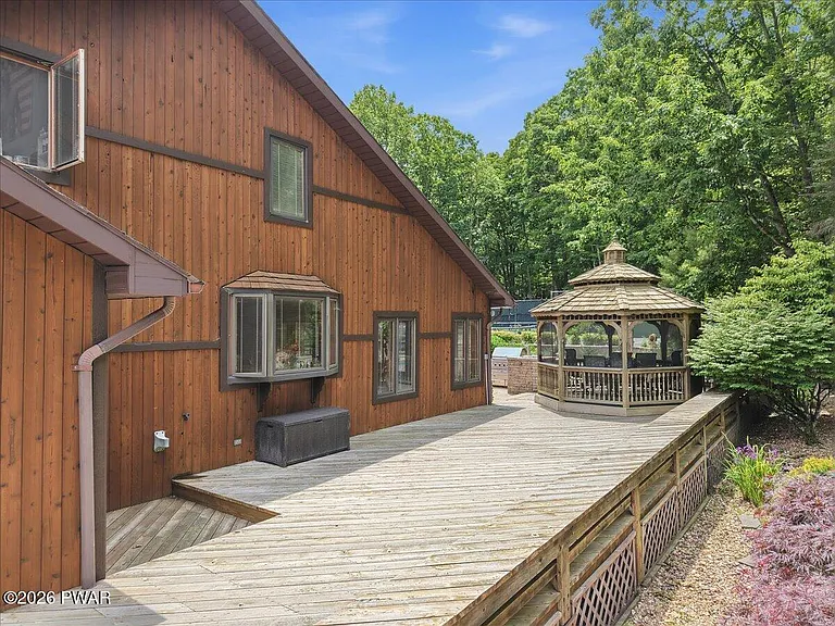 1075 Acacia Dr — Photo 61