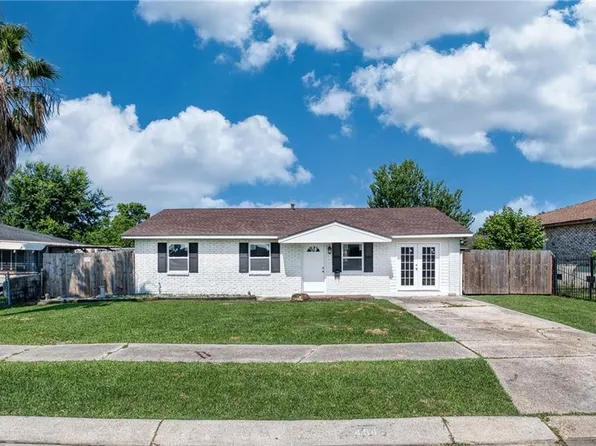 404 Timberwood Dr, Gretna, LA 70056