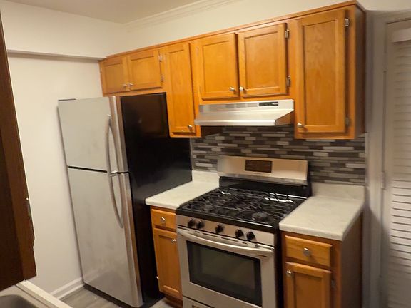 2nd image of 405 Fairburn Rd SW