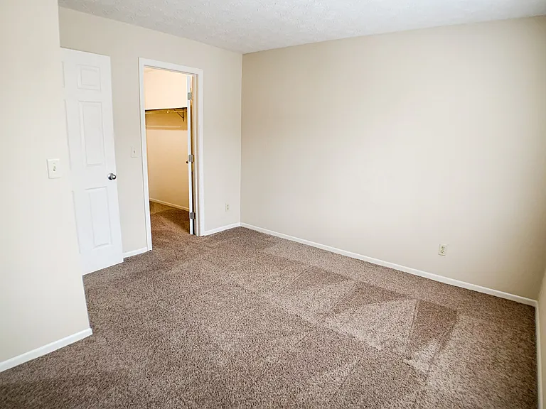 Forest Creek Apartments — Photo 25
