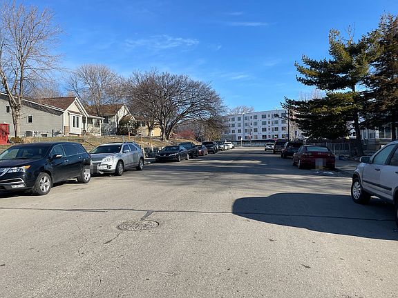 4th image of 1901 Morgan Ave N